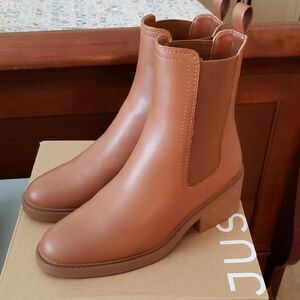 Women's Brown Ankle Boots NWT JustFab